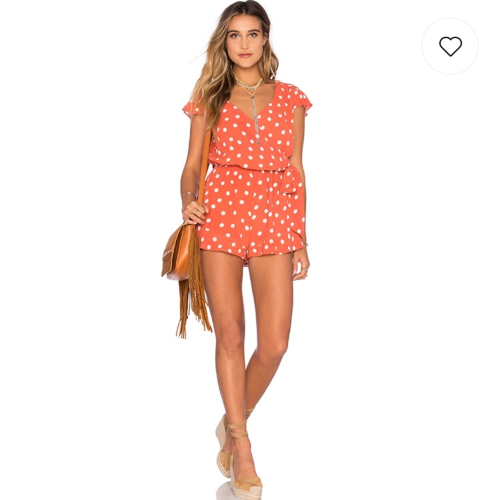 CUTEST TULAROSA ROMPER!🌟
